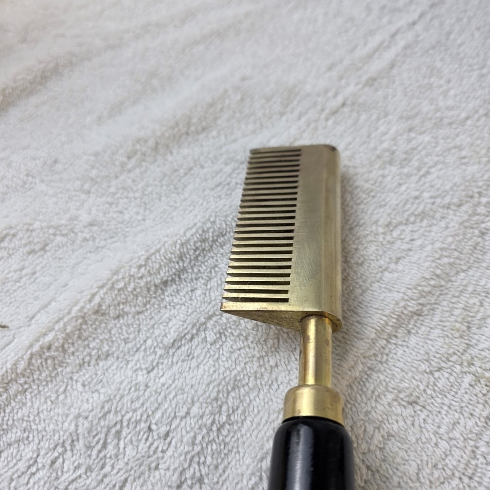 VTG Antique Annie Brass Hair Hot Oil Pressing Straightener Comb w/ Wood Handle